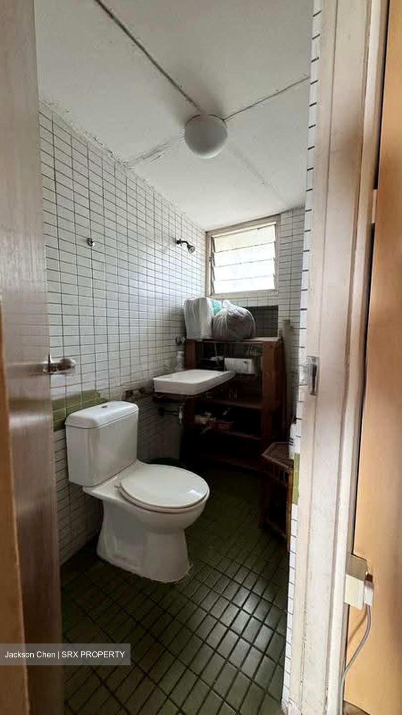 Pine Grove (D21), Condominium #631115391